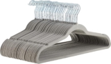 Amazon Basics Kleiderbügel aus Samt für Anzüge, grau, schmal, rutschfest, 50er-Pack